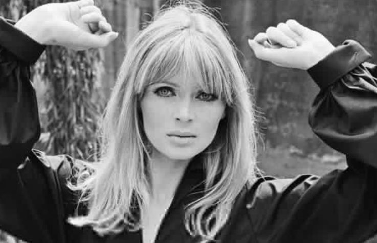 The Velvet Underground- “I'll Be Your Mirror” youtu.be/KGZWb1SIiR4