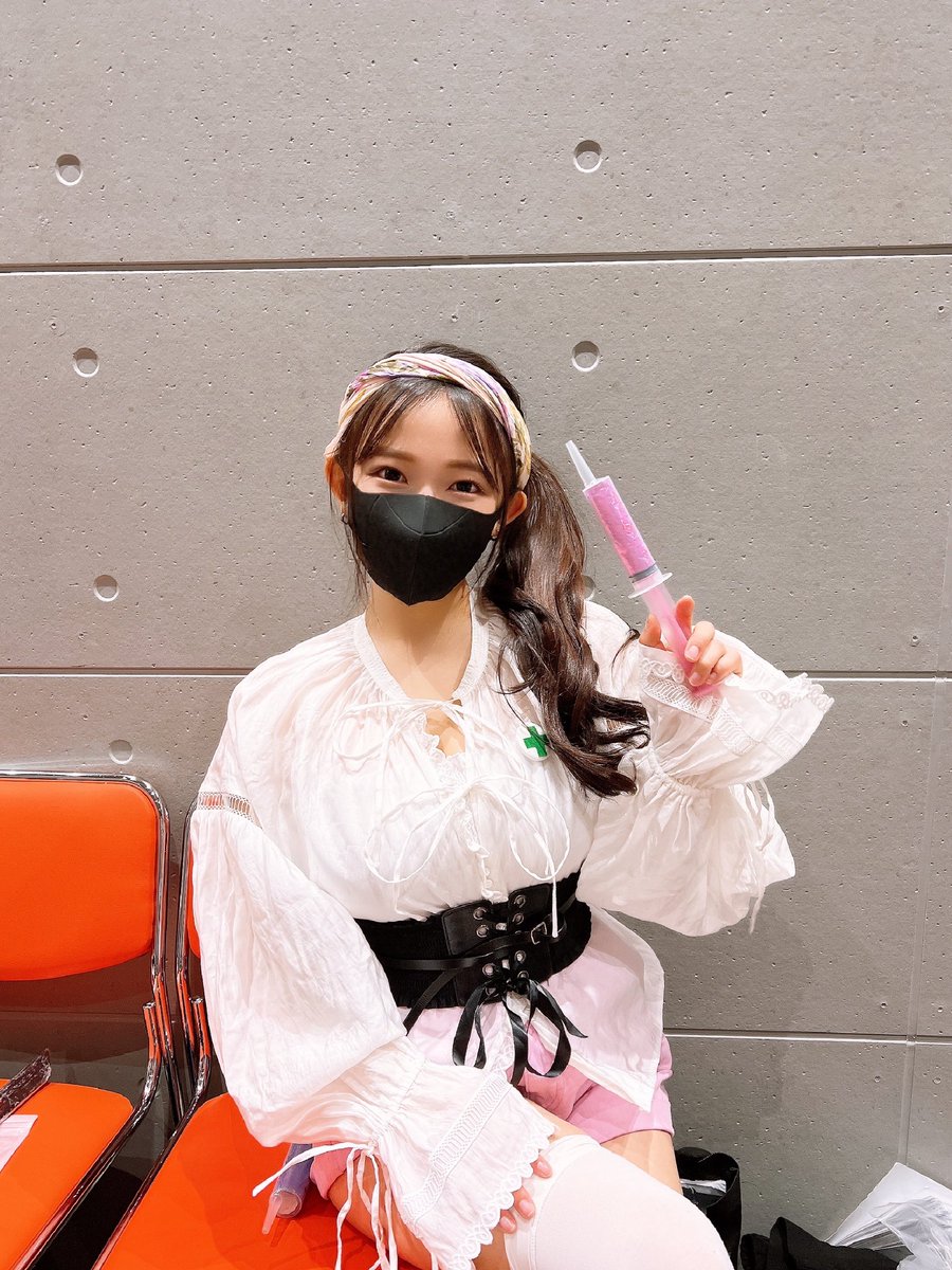 お願い！

今稽古している舞台
#ドラゴンカンパニー3 の本番は大阪。
観に行きたいけど大阪まで行けない…
という方のために
お祝い札🧧制度があります❤️

天木じゅん推しの皆様応援📣
飛ばして頂けませんか？🥹
私への札を見つけて写真撮りたい🥹
どうかお待ちしてます。
https://t.co/mbkQRcLnX2 https://t.co/Z0KtE4ra9U