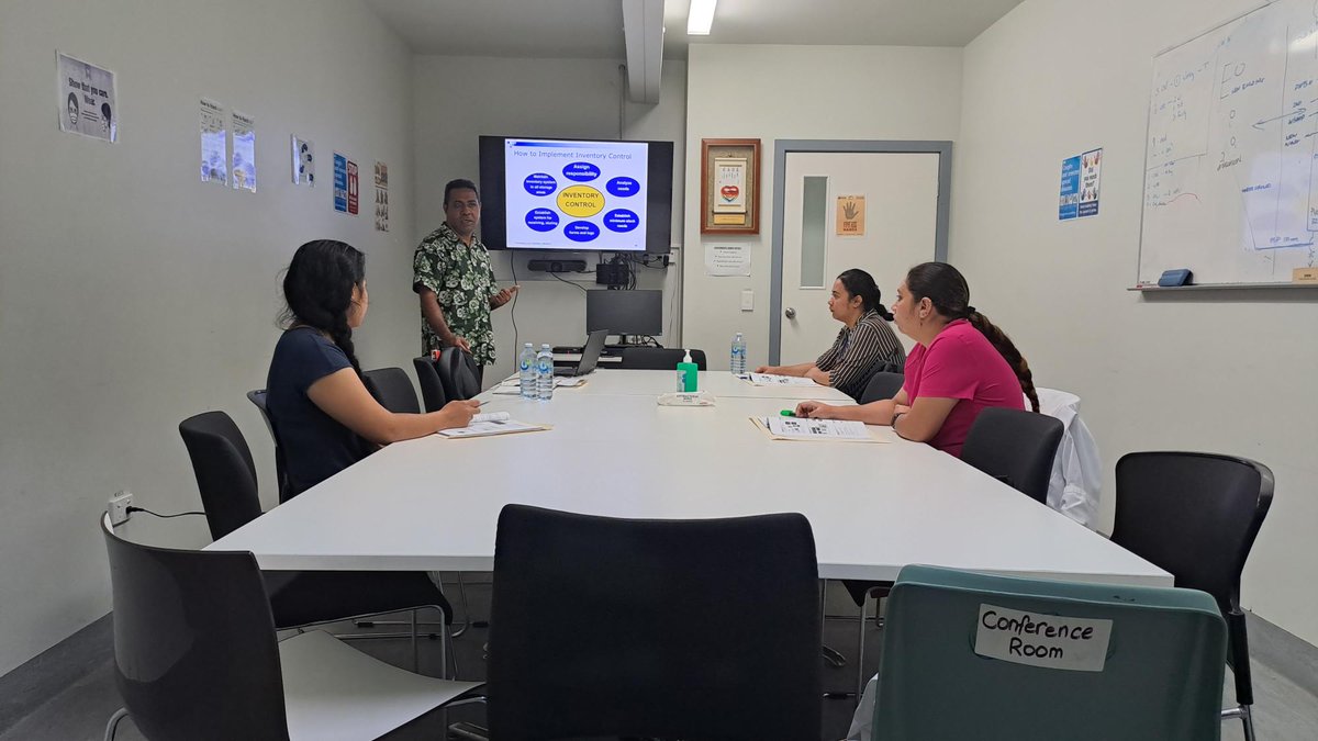 spc_live's tweet photo. #PacificHealth| 🔬 Laboratory officers in #Nauru are currently part of the lab quality management systems training that will contribute towards quality &amp; efficient lab services. This is facilitated by @spc_cps with funding support from the 🤝  @EUPasifika #PPHSN #Labnet https://t.co/Y0Zqnh2qtZ