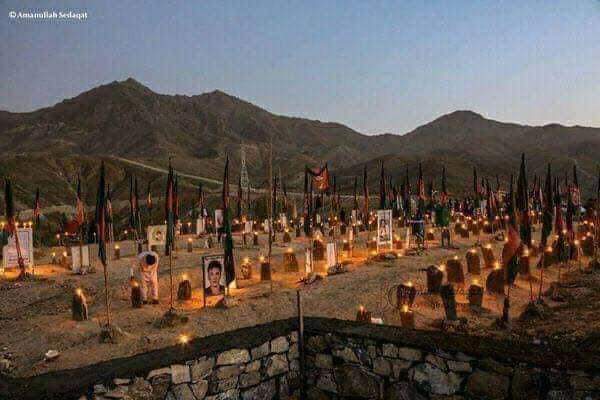 IamMujtabaAtaie's tweet photo. یاد #شهدای #روشنایی گرامی باد 
#هزارستان 
#افغانستان 
🖤❤💚🇦🇫 https://t.co/QSQA87qFAJ