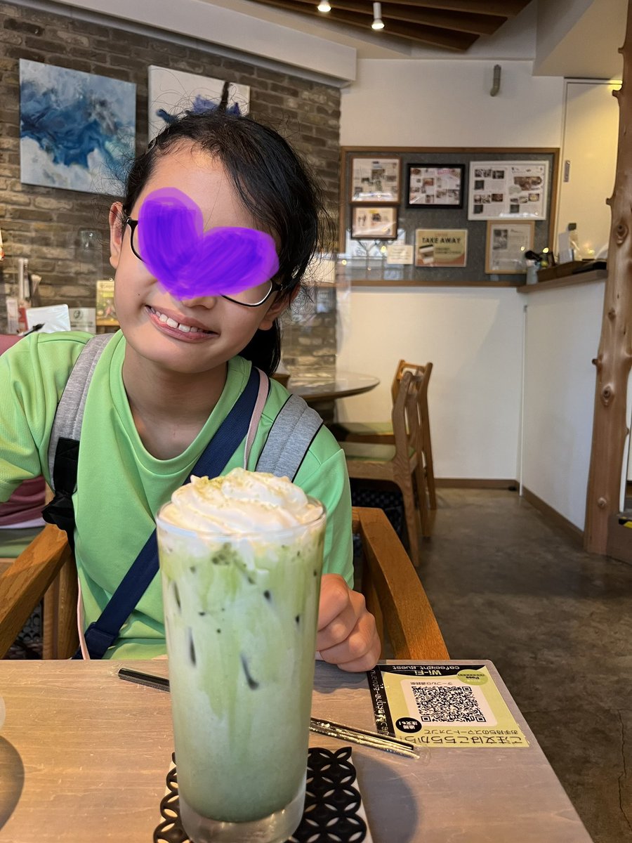 koguchiyoko's tweet photo. 【練馬区ランチ】カフェエイト（桜台）で、抹茶オレとオムライス。

娘と一緒に☺️

昔は抹茶はスイーツでも苦手だった娘、好むようになって、成長を感じます。

生クリームたっぷり〜
おいしい😋

ごちそうさまでした！

#カフェエイト #cafeeight #桜台グルメ #練馬区 https://t.co/I134mSUkE0