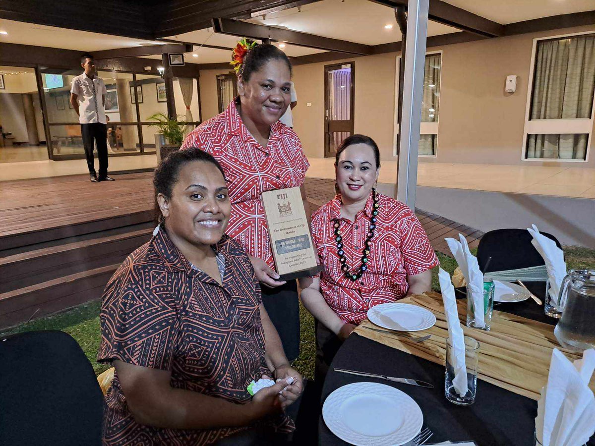 Thank you <a href="/FijiGovernment/">Fiji Government</a> for the recognition of <a href="/UN_Women/">UN Women</a> support to the inaugural National Emergency Response Team training through the <a href="/wrdhub/">Women’s Resilience to Disasters</a> which is supported by Australian Govt. Effective disaster risk reduction, response &amp; resilience takes a whole of society approach.