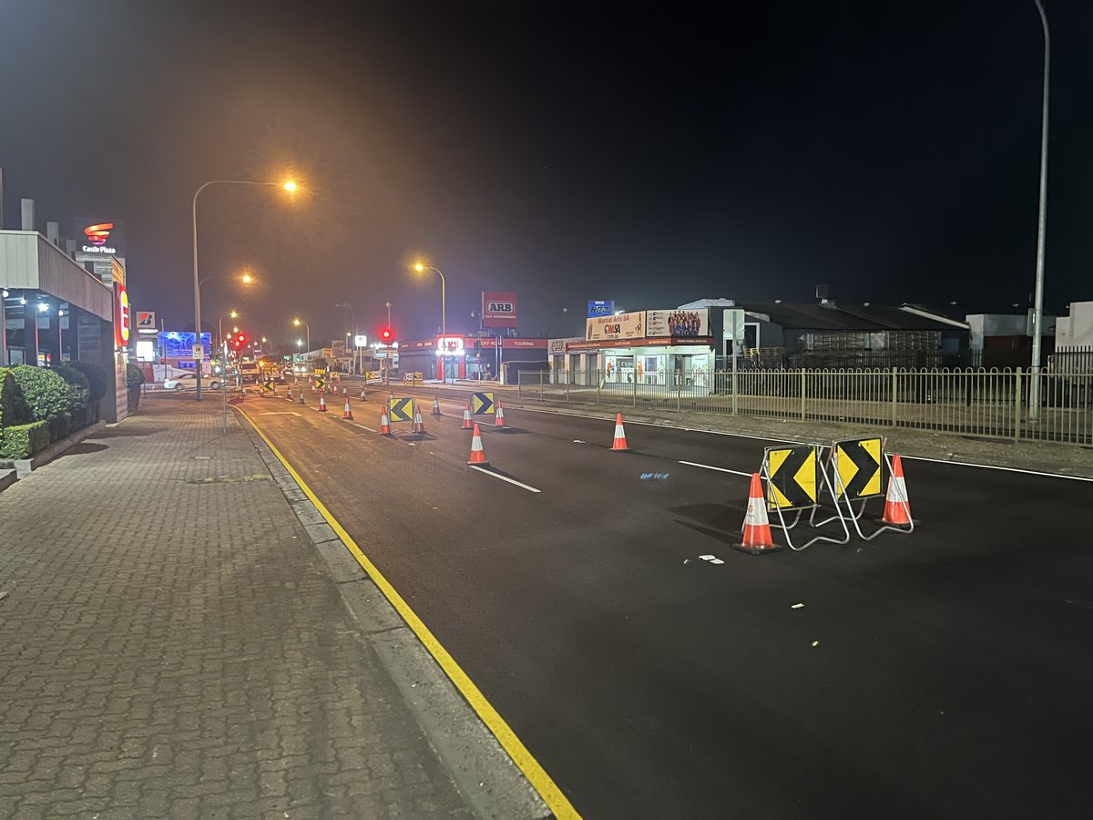 T2DProject's tweet photo. Line marking is underway along South Road between Glandore and Melrose Park, which means resurfacing works on this section are close to completion.
This picture shows newly marked lines on the new road surface.
Info https://t.co/YKHOFg5INt
#T2DProject https://t.co/nGqfOxYbq1