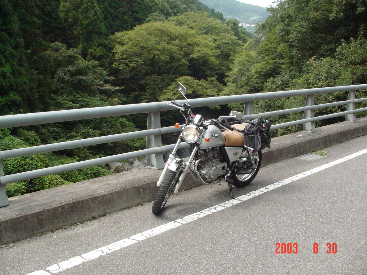 11YUKA29's tweet photo. サイドバック買い替えるか悩み中
今のバック、20年使っているんだよなぁ
後何年、長距離ツーリングに行けるのだろうか
#ROUGHROAD
#ラフロード https://t.co/2oFU9tAXtY