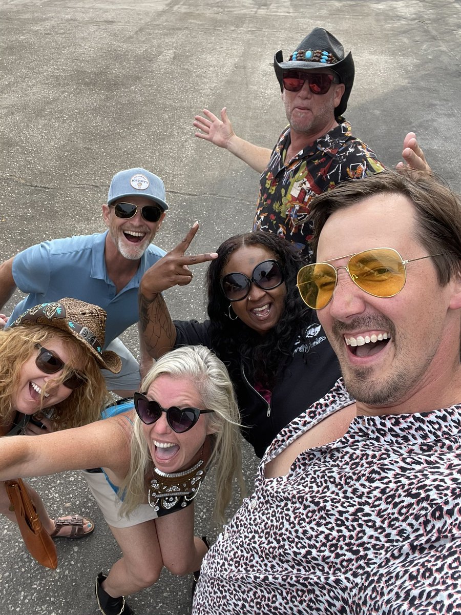 The Kitchen Collective tweet media