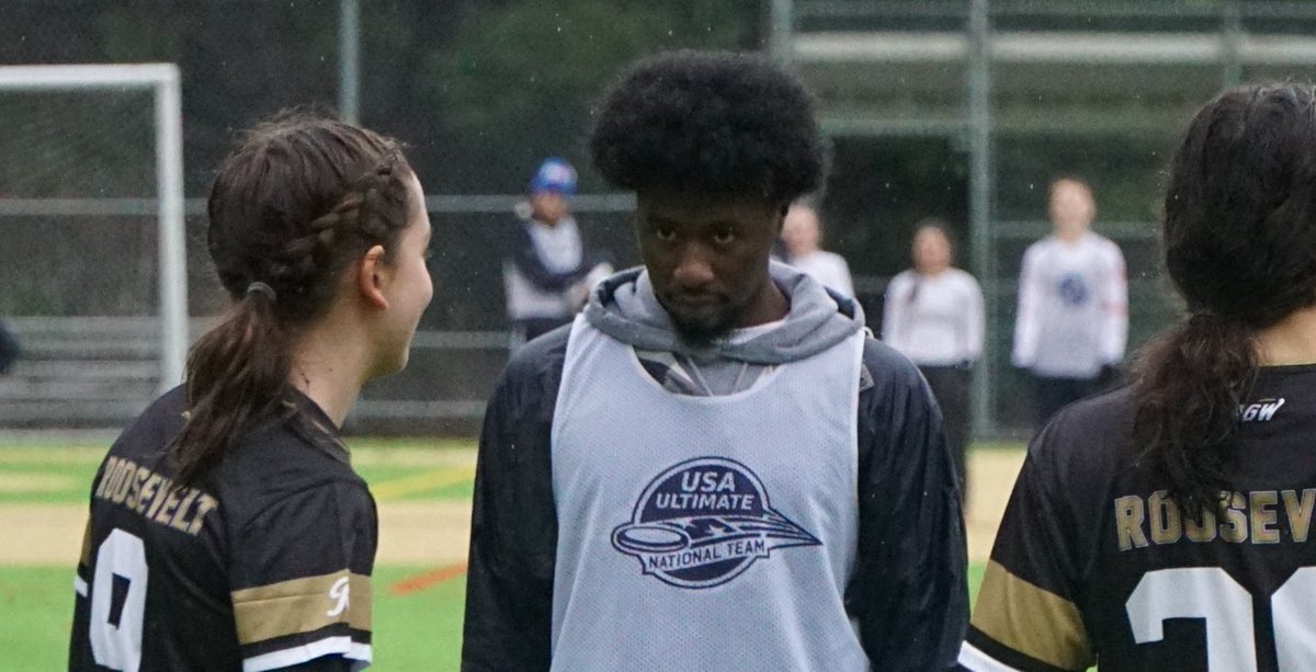 A Glimmering Wreck tweet media