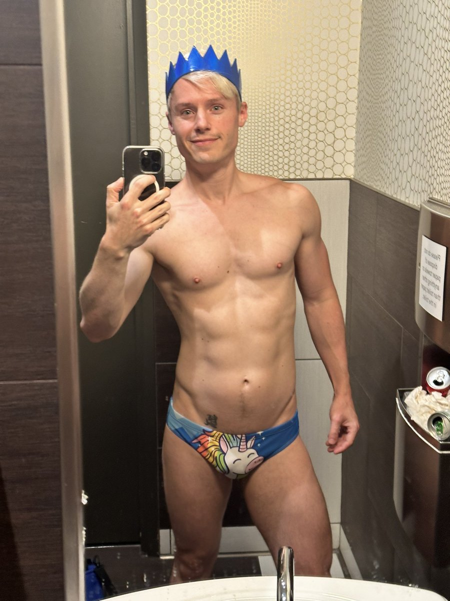 Himbo In Training tweet media