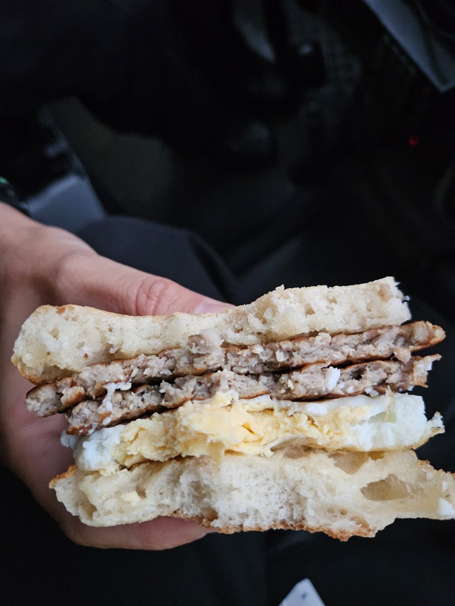 spencey90's tweet photo. @McDonaldsUK when you've have a long ass shift and have found time for a double sausage and egg mcmuffin but theres NO CHEESE 😭 What is the world coming to. https://t.co/Kl5jcRVKZq