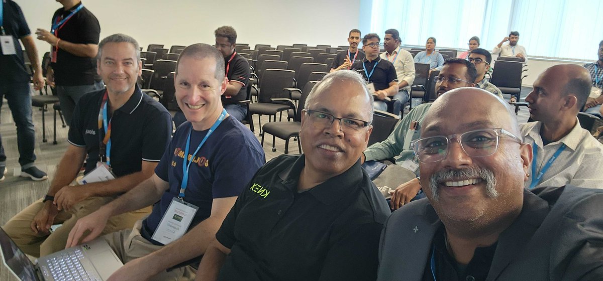 dbvisit's tweet image. Reflecting on an incredible day one &amp;amp; two at #AIOUG OCYatra 2023! 🎉 Our Head of Customer Services, Vijay, delivered a fantastic presentation on unlocking the hidden potential of an Oracle SE standby database. 

#OracleSE #AIOUG2023 #DayOneRecap