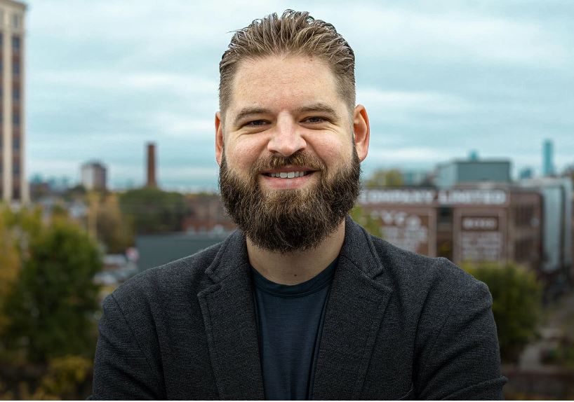 focusoutlookinc's tweet photo. Justin Reilly, CEO @GetWavelo  shares his thoughts on "How, and Where Telecom Should Leverage AI", check out his latest article recently published in @focusoutlookinc   : https://t.co/Uo3XbxaUqi https://t.co/wd6SYOzqbs