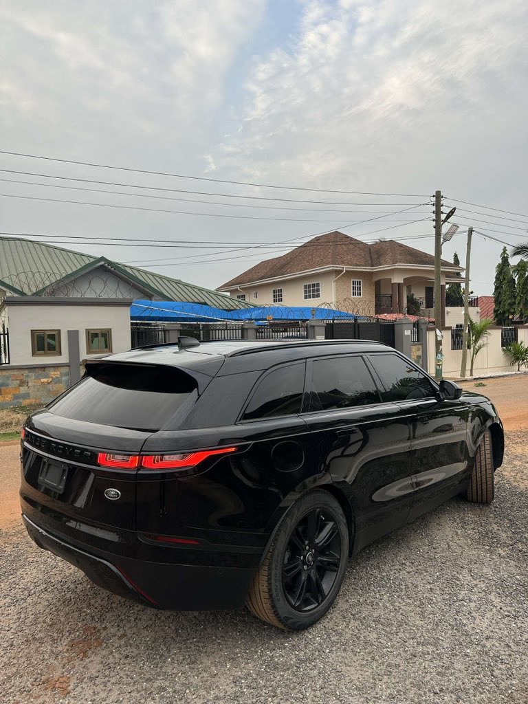enokay69's tweet photo. 2019 VELAR P380 SPECIAL EDITION FOR SALE. RETWEET GIMME 🙏🏼 https://t.co/VRf8G95s5K