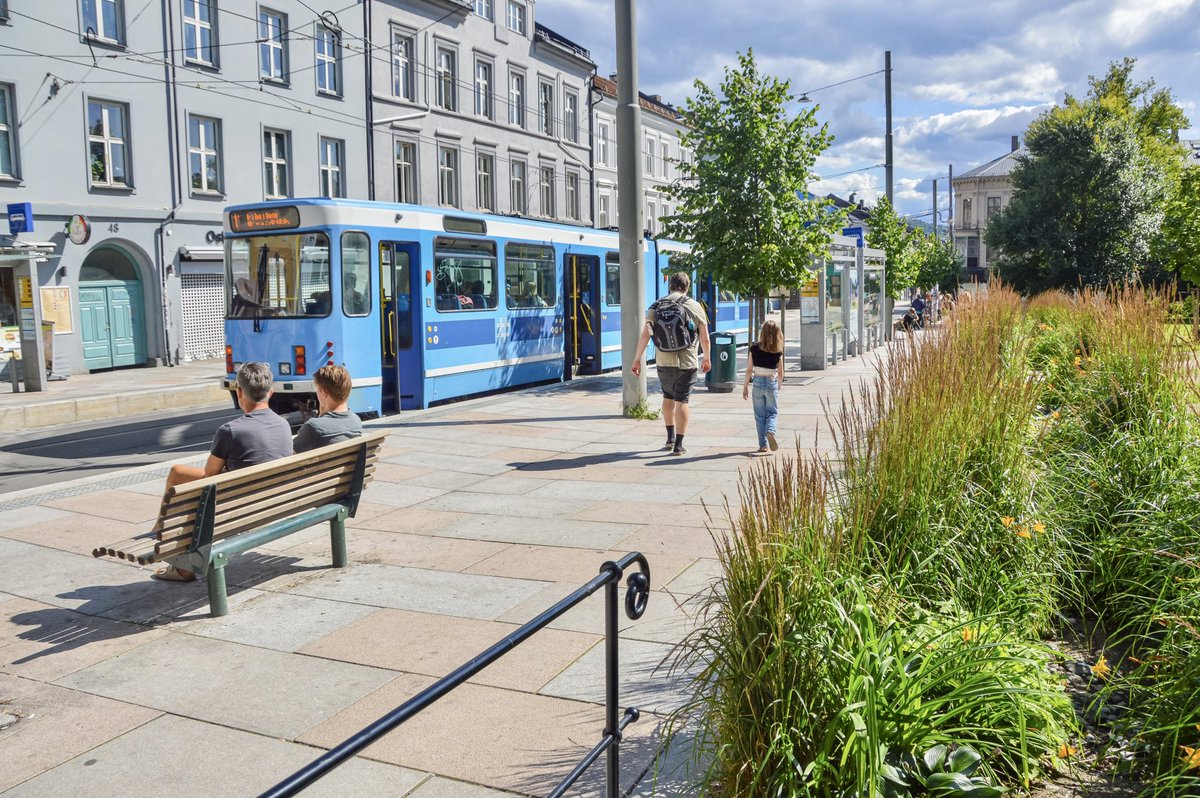 While some cities test temporary car-free streets, Oslo is going “all in” on their permanent implementation.

In 2020, Thorvald Meyers Gate was transformed with a new tram route; closing it to private vehicles and parking and creating more space for walking, seating and greenery.