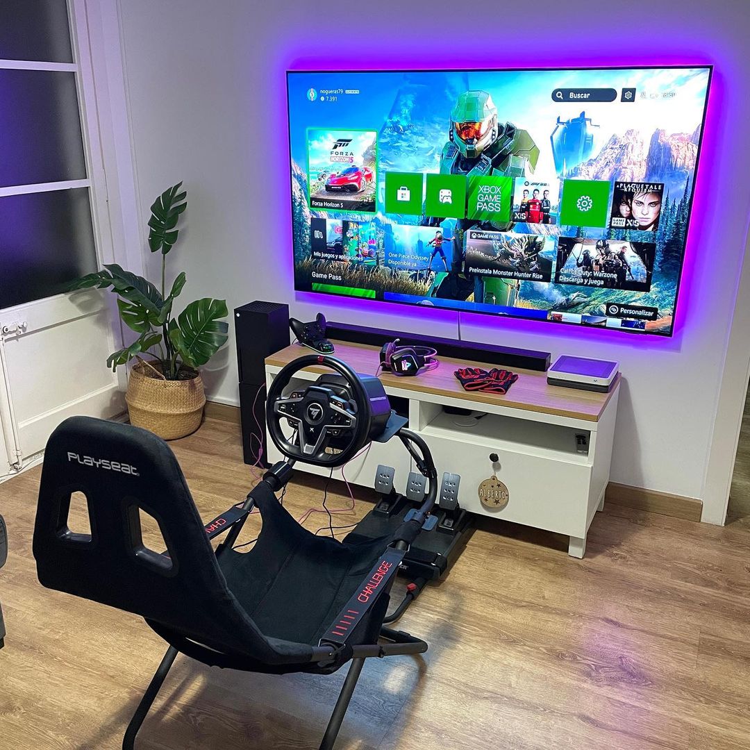 Ready to play some Forza Horizon 5 in the Playseat Challenge! What's your favorite racing game? 📸 alberto_nogueras