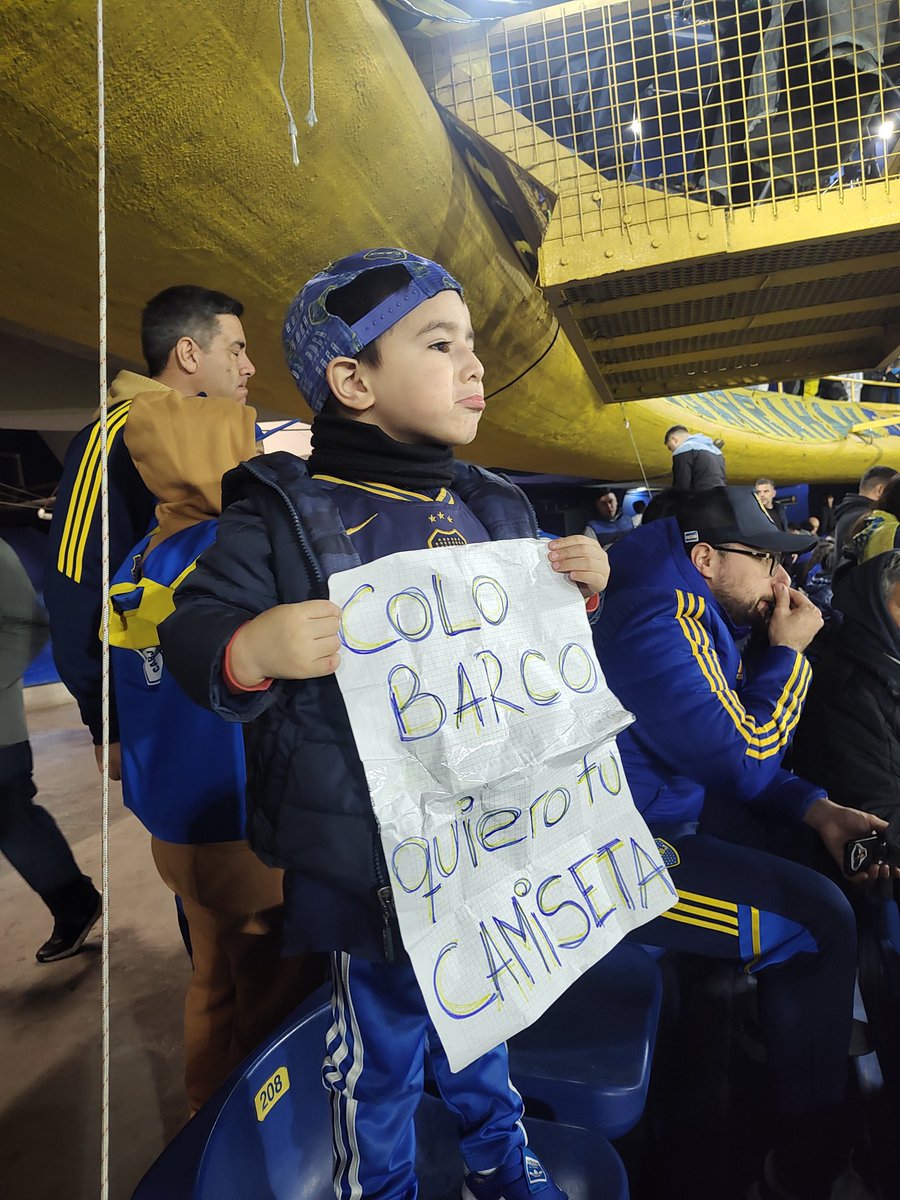 IvanVencer's tweet photo. #clubdelmoro @ClubDelMoro_OFC queremos la camiseta!! Vamos Boca! https://t.co/psmIKQIoNs