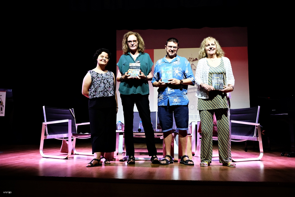 📸Fotografies oficials del Festival de Novel·la Criminal en Català Creixell Crims

🖤🖤 Gràcies, Xulio Ricardo Trigo per l'excel·lent feina.

📍Divendres vespre, dia 14 de juliol de 2023, al Casal Municipal

Si en voleu veure més, us podeu adreçar al compte d'Instagram o Facebook