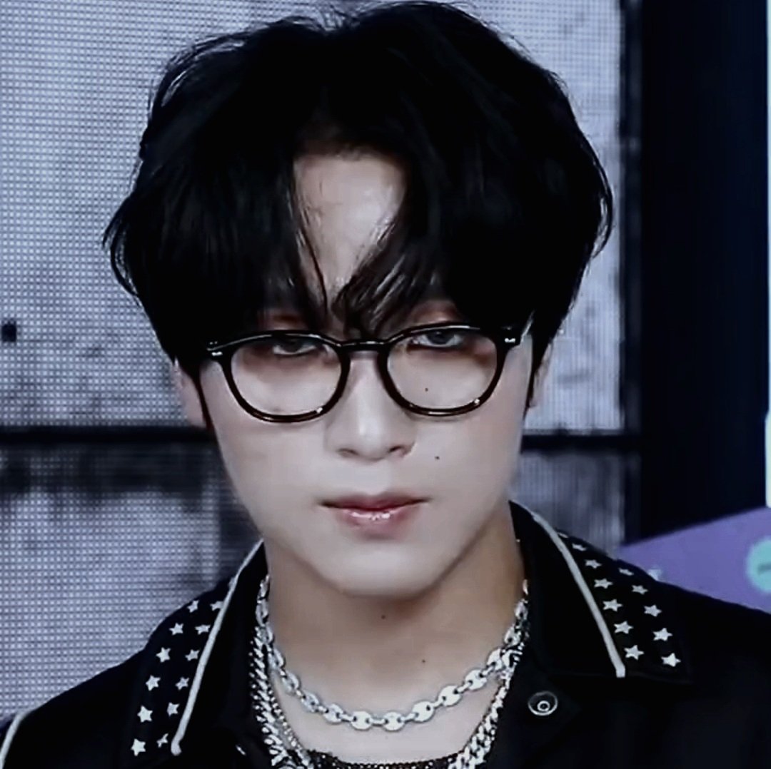 𝙁𝙪𝙡𝙡𝙨𝙪𝙣* (@intobluemood_) on Twitter photo 