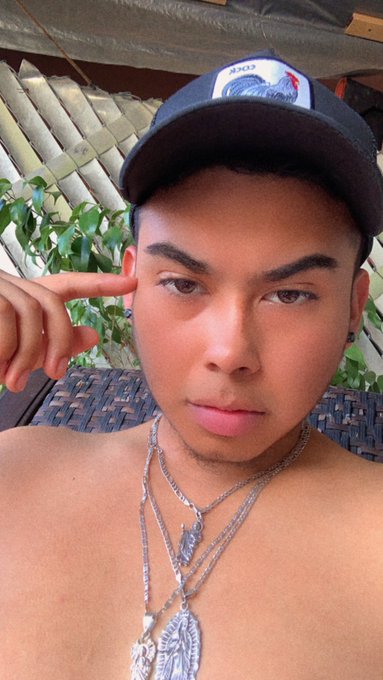 Not Famous. https://t.co/gcVjmyybpA<a href="/tag/ps4share"class="tags"><span>#ps4share</span></a>