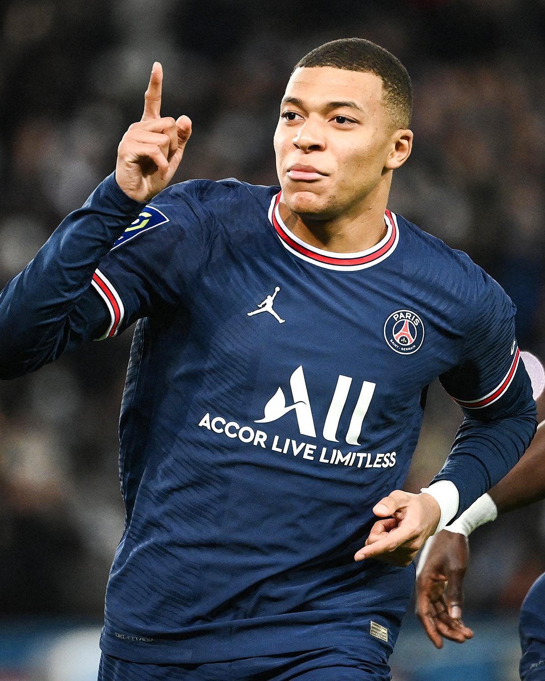 Kylian Mbappé: Al-Hilal submit world-record €300m bid for PSG