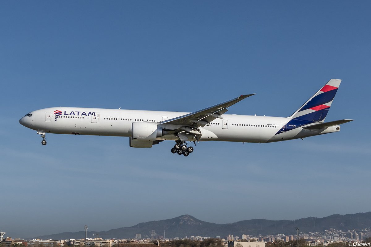 ⚠️ LATAM Airlines quiere aumentar capacidad en la ruta Sao Paulo <> Barcelona de 4 a 7 vuelos semanales (vuelo diario) y duplicar el número de pasajeros según informa Arantxa Hernández, Account Manager LATAM Spain. Actualmente la ruta se opera con Boeing 777-300ER de 410 plazas.