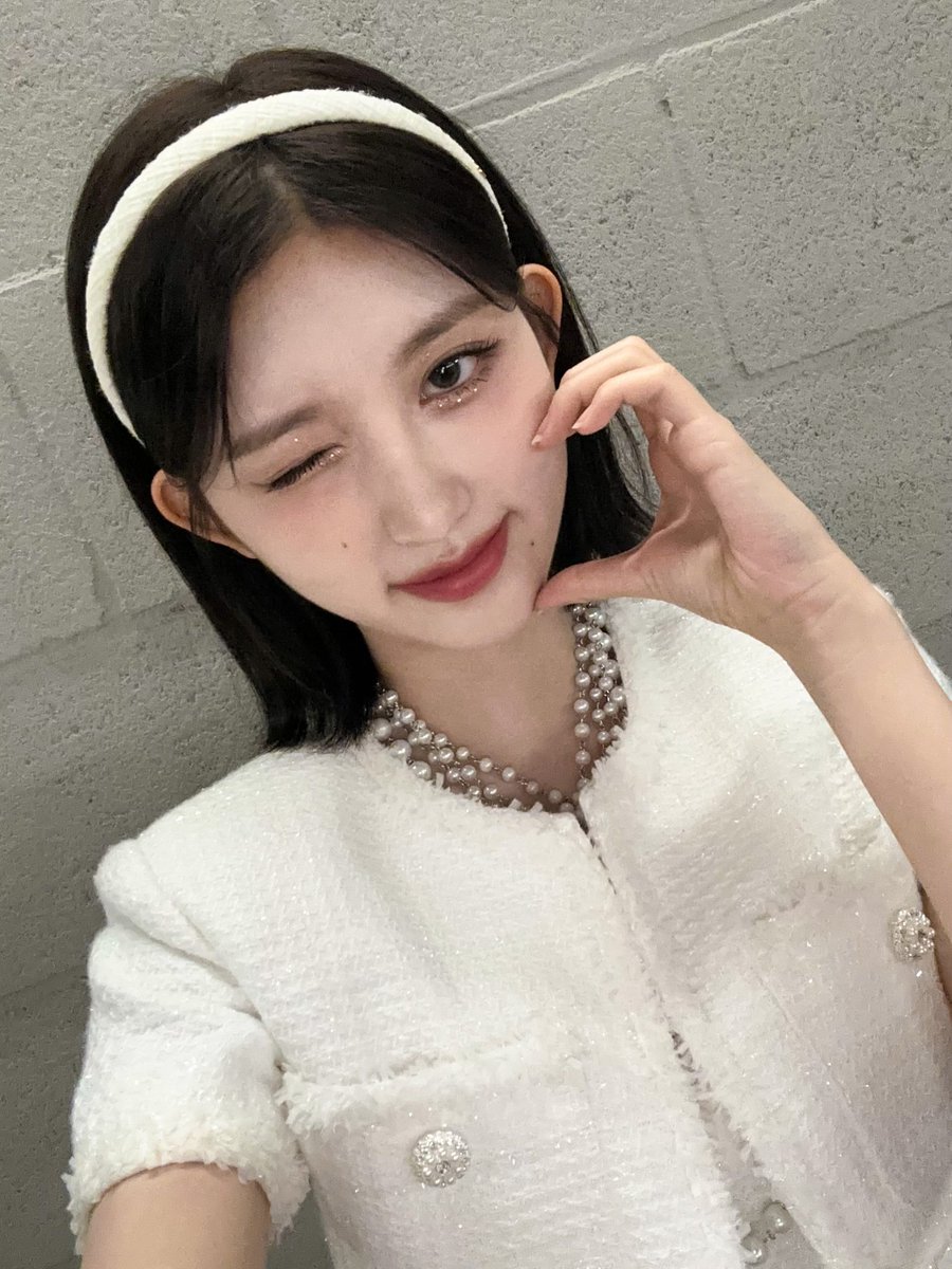Miss Fall tweet media
