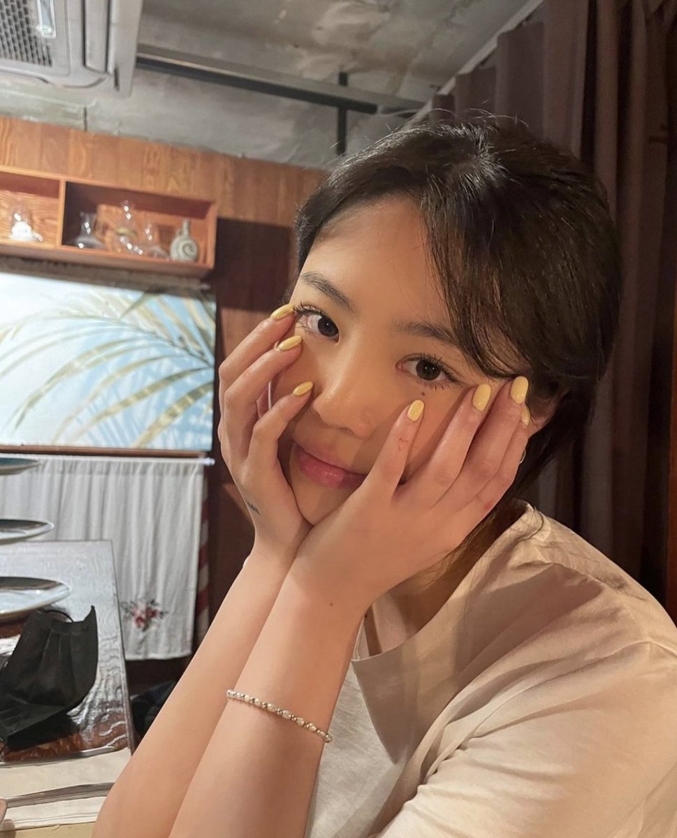 수수 tweet media