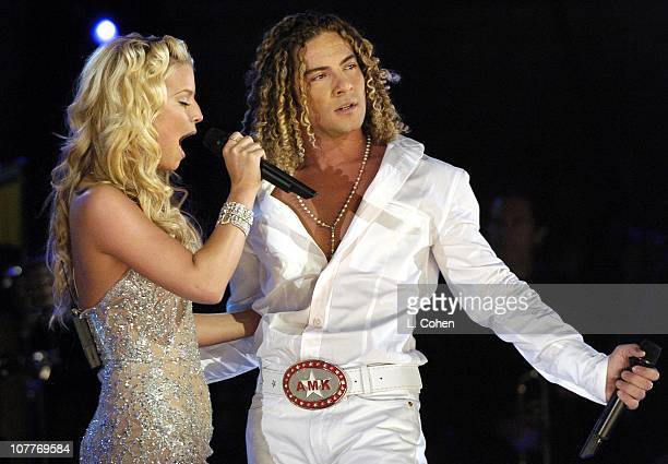 RT @PepiyFernando: Latin GRAMMYs, 2004
