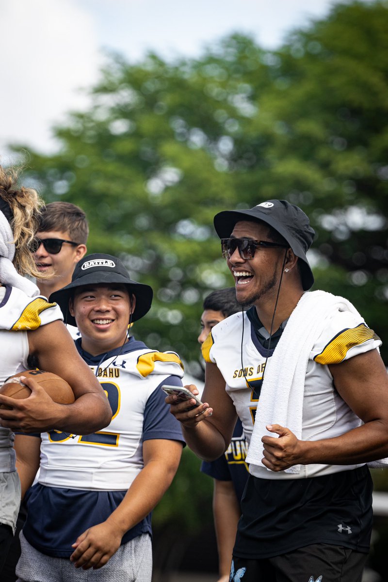 Punahou Football tweet media