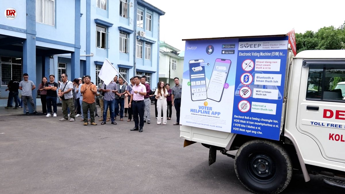 DEO_Kolasib's tweet photo. KOLASIB DEO FLAGS OFF EVM DEMONSTRATION VAN
Kolasib dated 24th July 2023: As part of the on-going preparation for the Mizoram's General Election later this year, the District Election Officer, Kolasib Mr. John LT Sanga flagged off EVM Demonstration Van this morning.
#ECI #GoVote https://t.co/3YWLgXVPRC