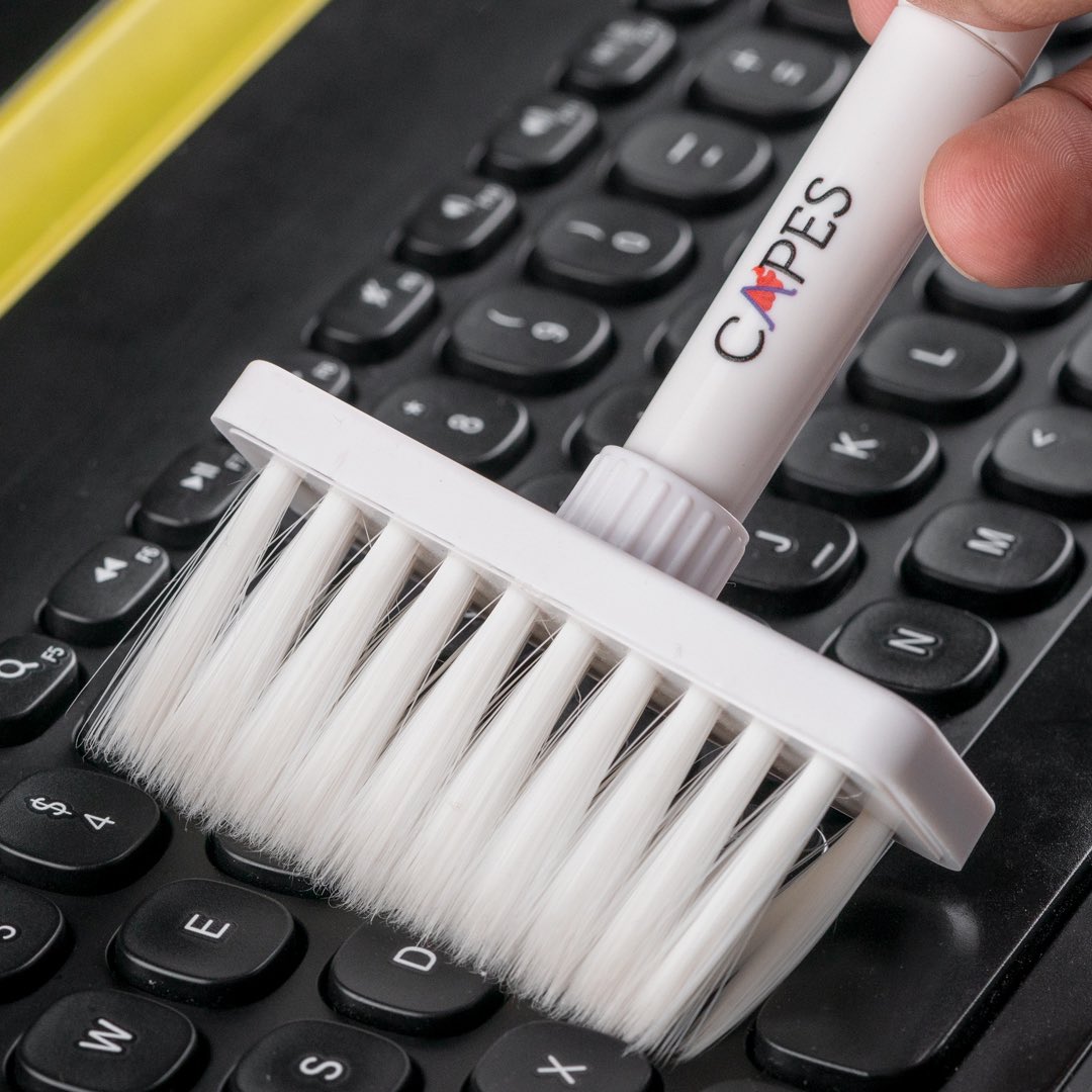 capesindia's tweet photo. The 5-in-1 Tech Cleaner. If you don’t keep your room clean, you might as well keep your gadgets clean.
.
.
.
#capesindia #skins #techcleaner https://t.co/n4PgjxUR7l