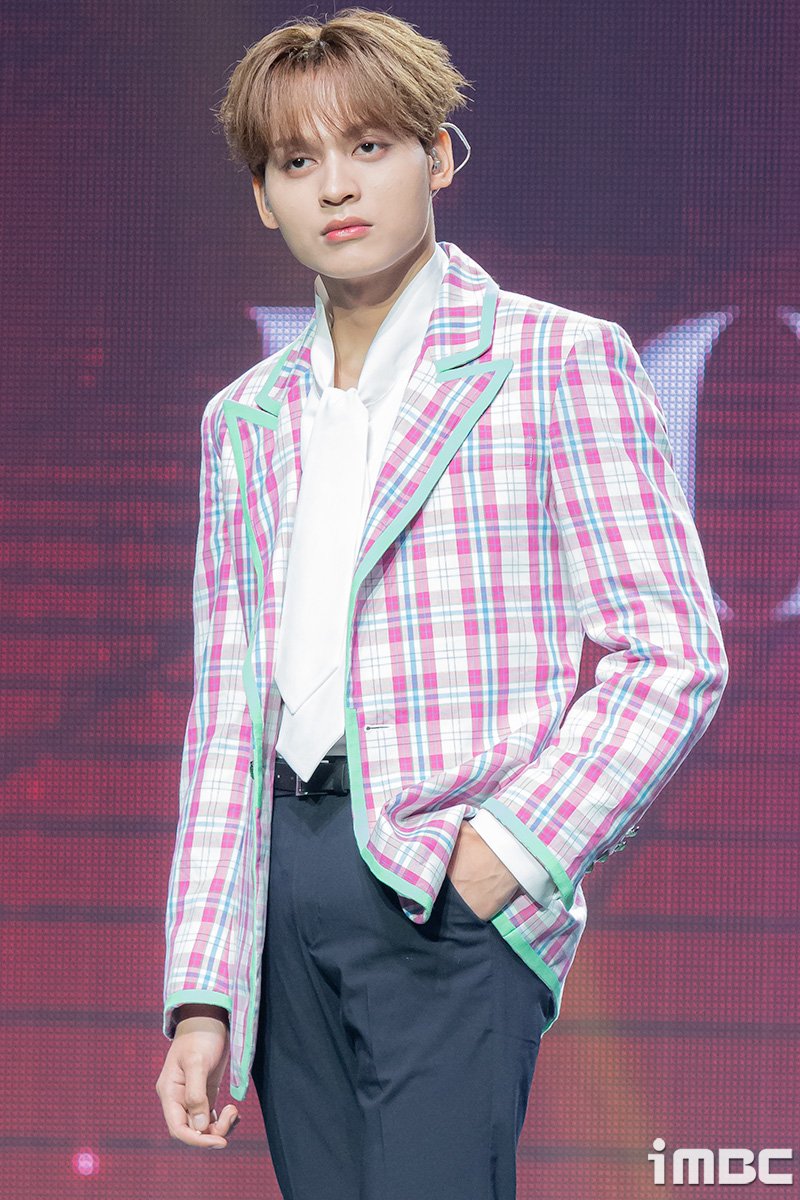 imbcenews's tweet image. 호라이즌 레이스터, '빠져드는 눈빛' #호라이즌 #HORI7ON #FriendSHIP #프렌드십 #레이스터 [iMBC 직찍 5장]

⬇️Click Plz⬇️
enews.imbc.com/News/RetrieveN…