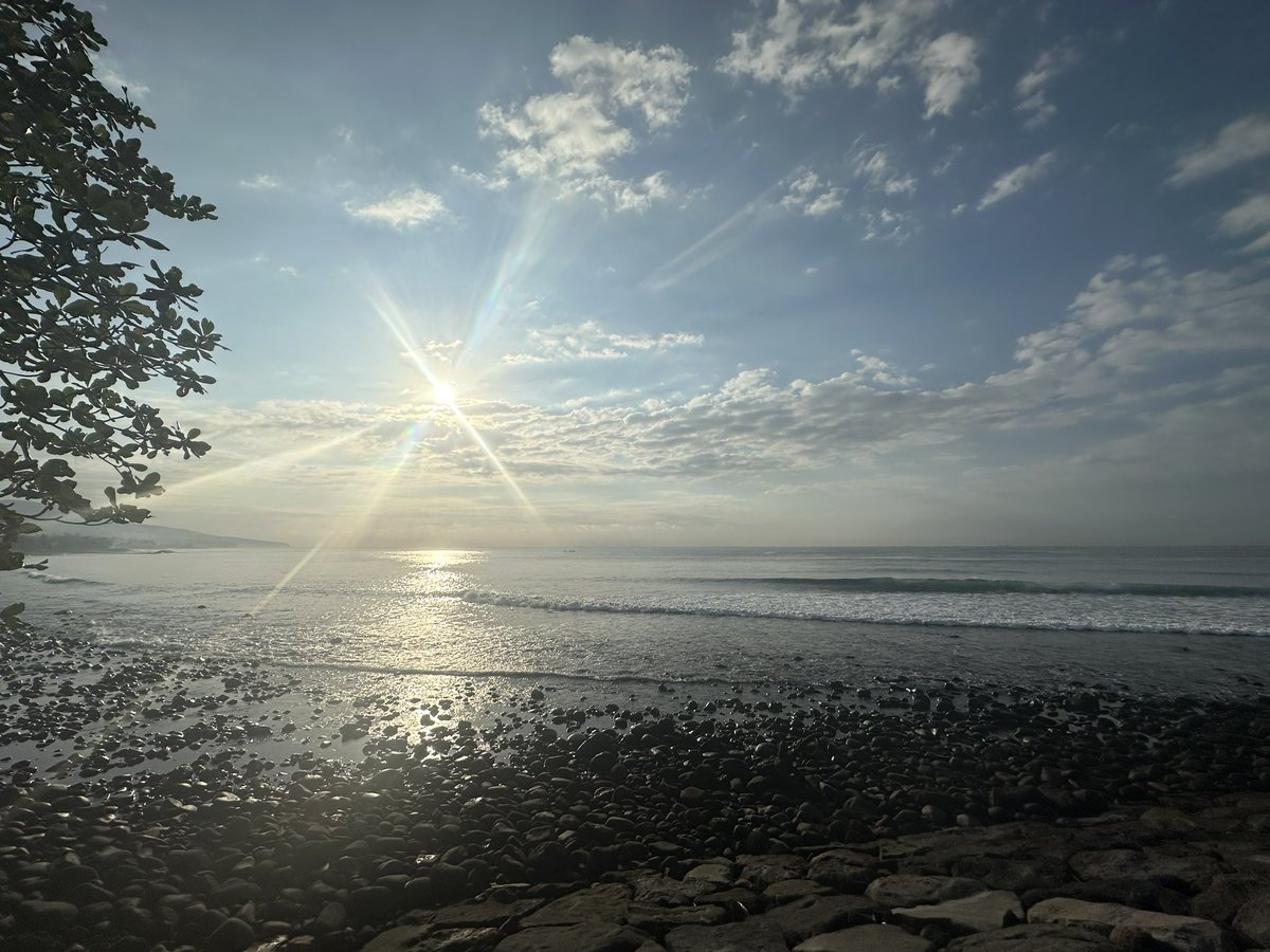 masa_o1173's tweet photo. It was good wave this morning at Jasri🌊🌊🌊
#bali #surfing #surfinglife #jasri #funwave https://t.co/9iHHfZpWrG