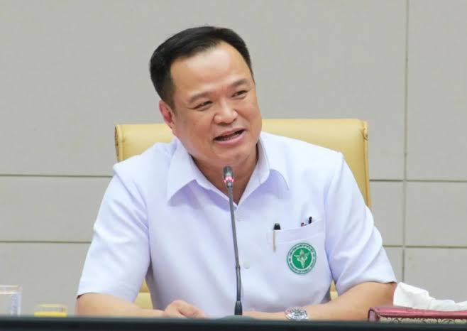 #อนุทิน  เผย ยังไม่ได้คุย #เพื่อไทย ย้ำไม่ควรรอ หมดวาระ ส.ว. อีก 10 เดือน ประเทศต้องมีรัฐบาล มันเป็นการพูดเพื่อตัวเอง ไม่ได้พูดเพื่อบ้านเมือง วันนี้เราต้องเอาบ้านเมืองเป็นหลักก่อน