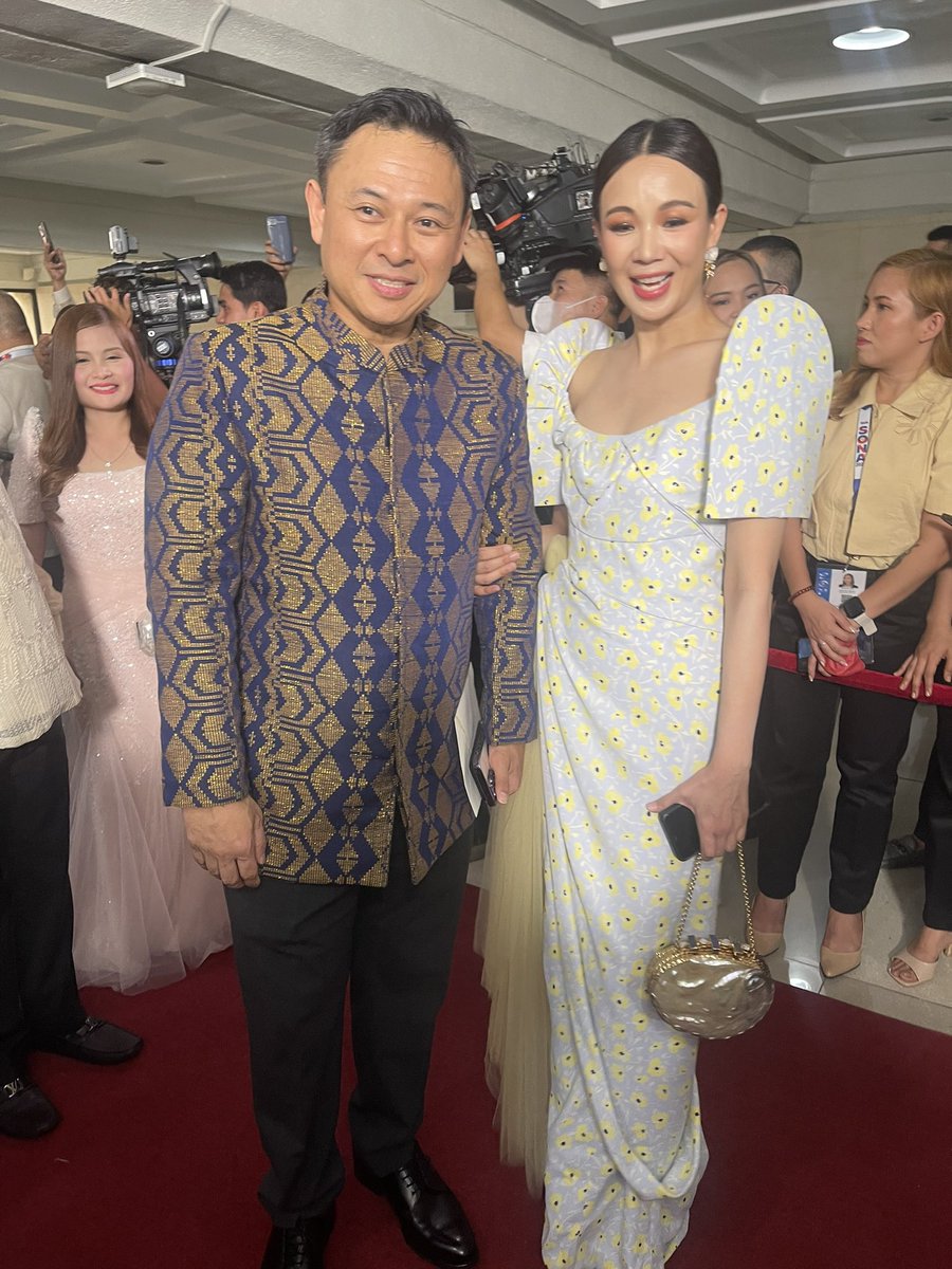 LOOK: Sen @sonnyangara is wearing an Inaul designed barong from Maguindanao while his wife Tootsy is wearing filipiniana designed by Leslie Mobo @News5PH @onenewsph