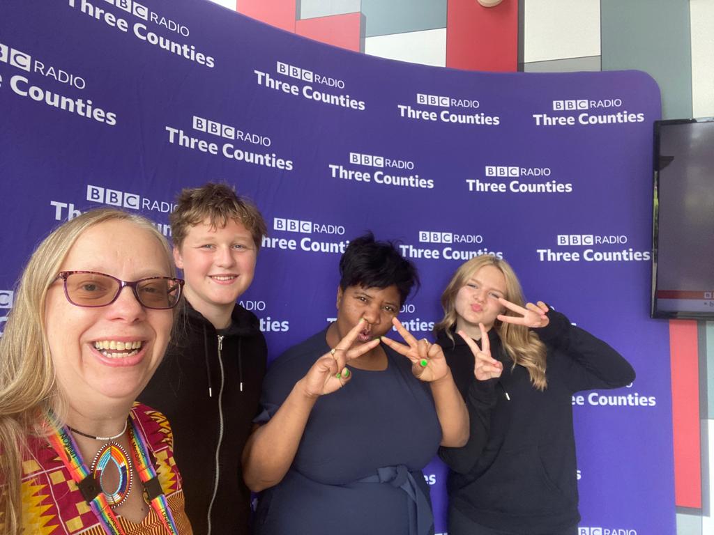 QPCOBEDFORD's tweet image. .Loved being on @BBCBabs_michel  @BBC3CR yesterday with 2 of BASTLIE (Bedford Academy students Tackling Loneliness In Everyone) students  Thank u @Bedford_Academy  &amp;amp; @BBCCiN 4 funding this project! Click on link below &amp;amp; listen to the interview at 2.15.16
bbc.co.uk/sounds/play/p0…