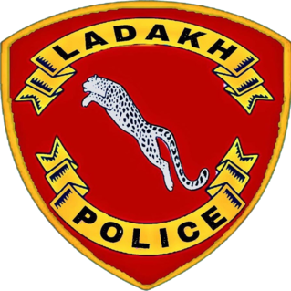 SajjadKargili_'s tweet photo. It has come to my notice that two policemen from #Kargil were brutally attacked by the hooligans in #Leh last night. It is disheartening to learn that these police personnel are now in critical condition and have been referred to #Srinagar for further treatment.
The lack of immediate action against the perpetrators is equally distressing. As of now, the individuals responsible for this heinous crime have not been apprehended.

I strongly condemn this brutal attack on the dedicated police personnel and appeal @IgpLadakh to take stern action against these criminals. 

Let us unite as a community to condemn violence against those who serve and protect us and work together to uphold the values of peace and safety in our region.