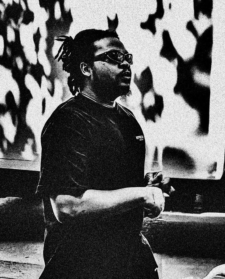 iemhorlarh's tweet image. A true fan of @Olamide will never scroll without: liking, retweeting.
If you are a @Olamide fan, then you’re my family ❤️🫶