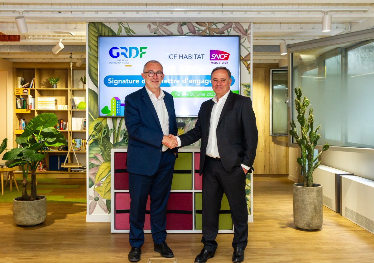 Après la visite du méthaniseur de Favières en avril dernier, c'est désormais acté : le partenariat entre <a href="/icfhabitat/">ICF Habitat</a> et <a href="/GRDF/">GRDF</a> signé ce 20 juillet avec <a href="/FrederiMartin/">Frederic Martin</a> est un engagement fort pour une #transitionenergetique verte et solidaire de nos résidences !