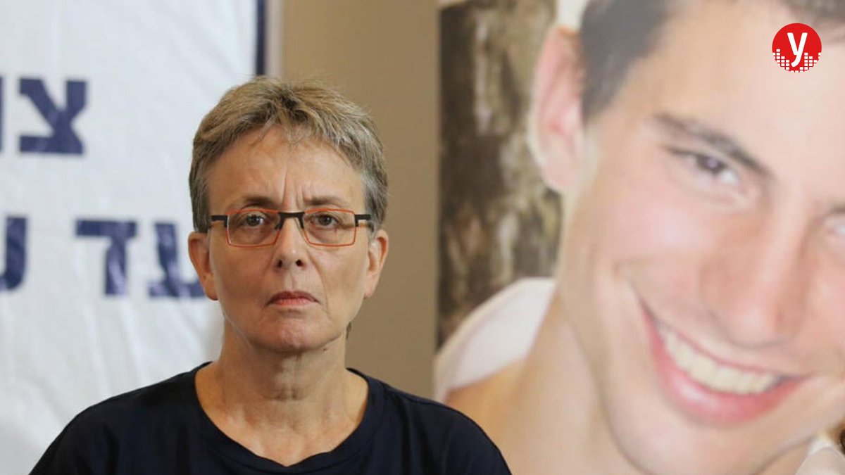 לאה גולדין בריאיון ל- <a href="/IshayShnerb/">ישי שנרב</a>  ו <a href="/sharonkidon/">Sharon Kidon</a>: "הסיפור הוא לא שחרור מחבלים, זה הבלוף. זה הבלוף שמאכילים אותנו כל הזמן, כי מחבלים שוחררו במאות, שמונה מאות מחבלים בצוק איתן. אבל יש לנו פה מנופים אחרים.

אני כל הזמן תלויה ברצונם הטוב של בכירי ישראל, כי הם כל הזמן מקלקלים"