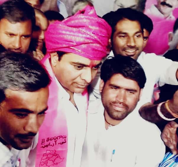 RAMANNABANOTH99's tweet photo. BRS పార్టీ వర్కింగ్ ప్రెసిడెంట్, 
తండ్రికి త���్గ తనయుడు, 
ఐటి &amp; మున్సిపల్ శాఖ మాత్యులు ,
తెలంగాణ భవిష్యత్ నిర్మాత ,
యూత్ ఐకాన్ 
శ్రీ కేటి రామన్న గారికి జన్మదిన శుభాకాంక్షలు🎂💐💐. https://t.co/JcCdf8N4wt