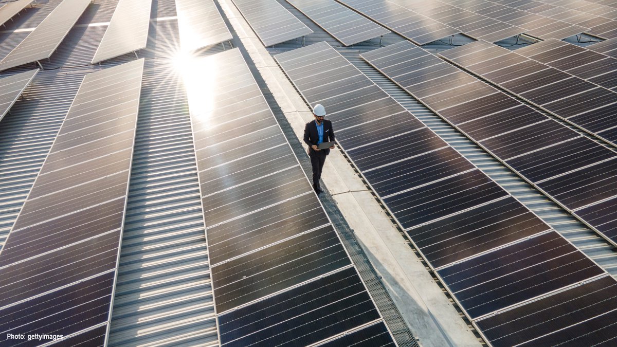 📣DEG's Development Report 2022 is out! 3M jobs, €209B local income &amp; green energy for 33M people, all despite global crises. Proud to see the resilience of our customers &amp; progress towards #SDGs! 🌍📈  ▶️deg-impactreport2022.de #Fin4Dev #SDG8 #SDG13