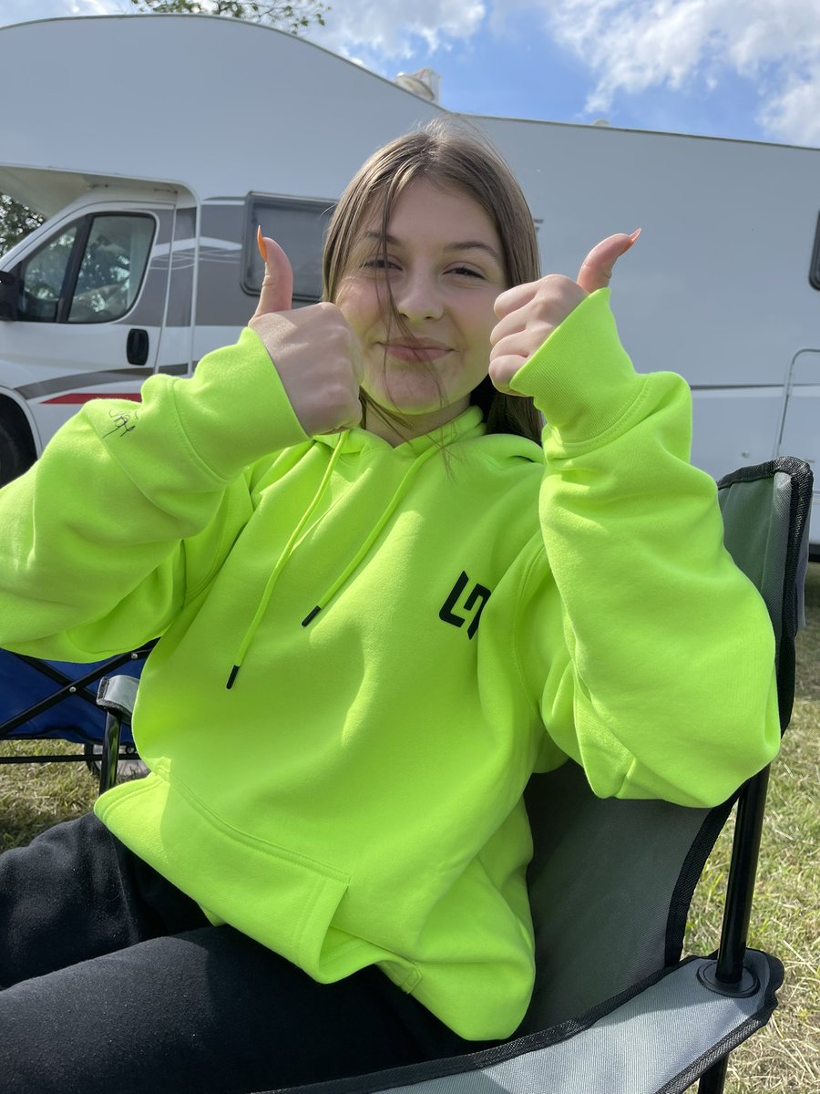 sean crompton tweet media