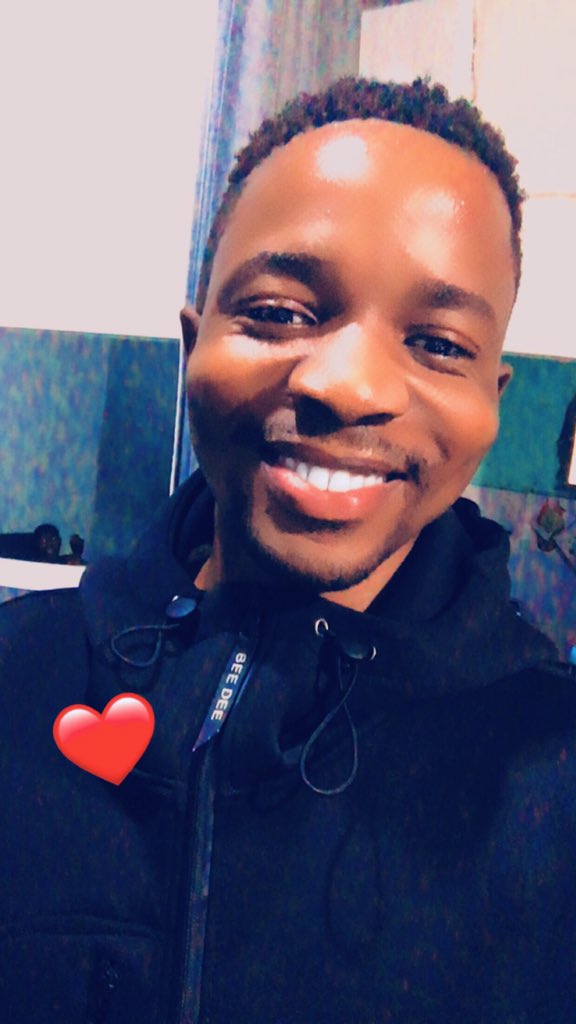 Nunca vou simular o que eu não vivo, não tenho imagem falsa pra manter pra ninguém, o que tu vê aí, é o que realmente eu sou, uns dias sou tranquilo, outros dias sou neurótico, mas todos os dias eu sou eu.
<a href="/realidadedafvll/">Realidade da Favela</a> <a href="/VidaGuerra/">Vida Guerra</a> <a href="/CSinViolencia/">Convivencia S V</a> <a href="/fransertanejo/">Studio Nova Aparencia</a>