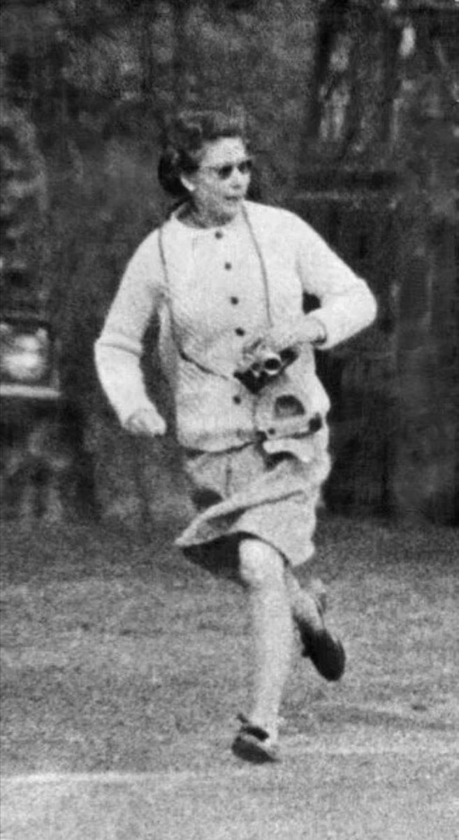 Windsor Cars (@windsorcarsltd) on Twitter photo ๐๐๐๐ ๐๐๐๐ ๐๐๐๐๐๐ ๐๐๐๐ ๐
Queen Elizabeth II racing after one of her pet corgis as she exercises them in Windsor Great Park, May 1973 โค๏ธ
Happy Monday Windsor and remember, if you need a ride, we're only a few minutes away.
๐ฒ โ onelink.to/windsorcar ๐๐๐๐ ๐๐๐๐ ๐๐๐๐๐๐ ๐๐๐๐ ๐
Queen Elizabeth II racing after one of her pet corgis as she exercises them in Windsor Great Park, May 1973 โค๏ธ
Happy Monday Windsor and remember, if you need a ride, we're only a few minutes away.
๐ฒ โ onelink.to/windsorcar