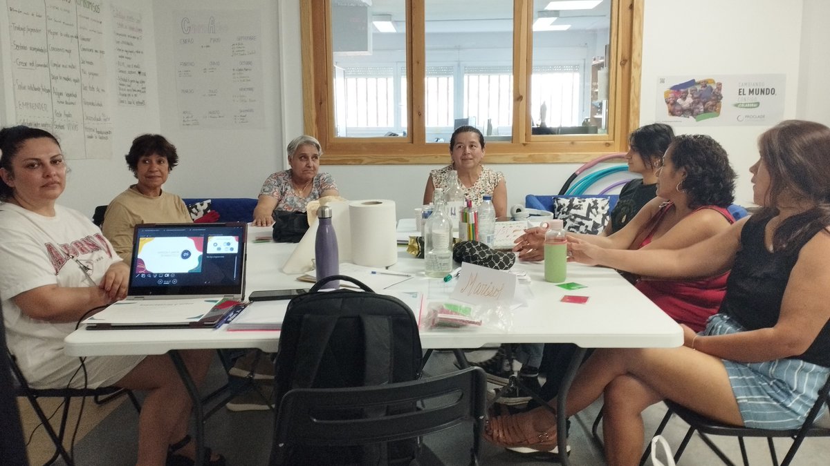 fproclade's tweet photo. ✔️En la segunda parte del taller "Violencia sexual y de género" impartido por #CJAS, vivimos una experiencia transformadora aprendiendo a identificar los estereotipos de género que perpetúan la violencia, así como brindar apoyo a quienes han sido afectados por esta problemática. https://t.co/6nmsABXygP