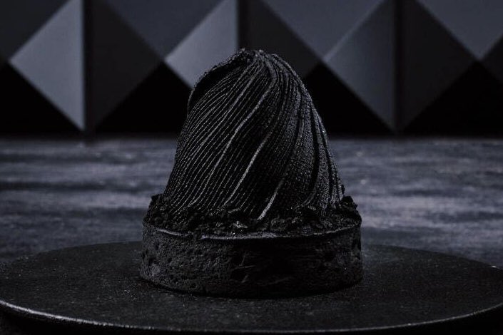 gourmet_nagoya's tweet photo. フランス発ラグジュアリーブランド『ブラックパリ』による黒と白の新作スイーツが名古屋駅タカシマヤで8月22日(火)から30日(水)まで販売されます。
https://t.co/00t4fp62GB https://t.co/faNyHWC8Nc