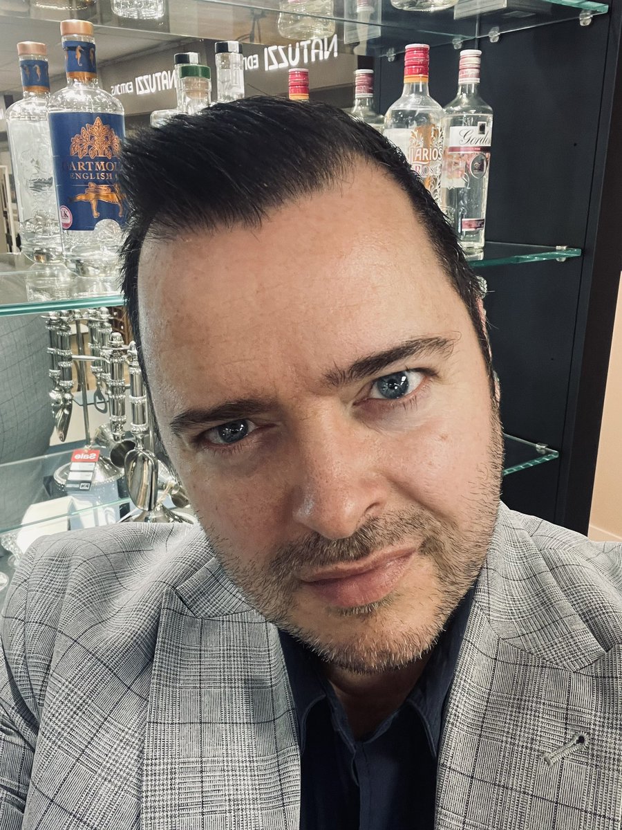 bnigey2's tweet photo. Good morning and a very happy Monday to you all. Hope you’ve all washed away the weekend lol. Haven’t posted much not been great and been doing some painting with @Aubrus74 have a great week fellas.
#work #clotheson #startoftheweek #daddies #BringBackGentlemanJack https://t.co/RORGmDp78a