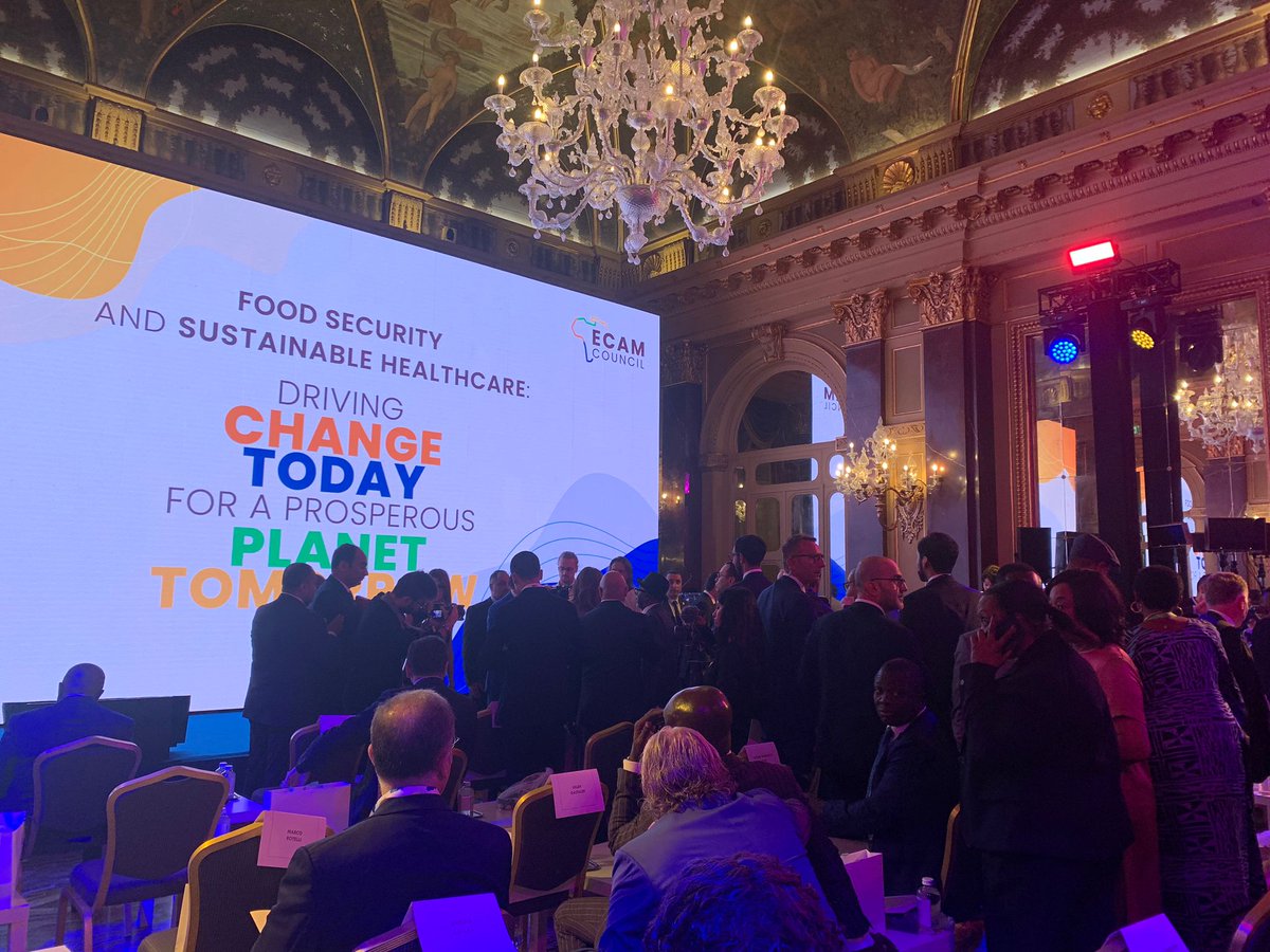 Ambrosetti_'s tweet photo. È iniziata la 4° edizione dell'@EcamCouncil dal titolo "Food security and #sustainability #healthcare" https://t.co/feFRLraRSh