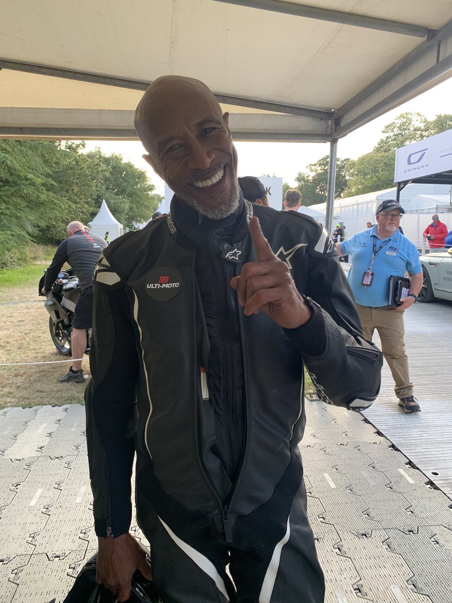 Ulti-Moto tweet media