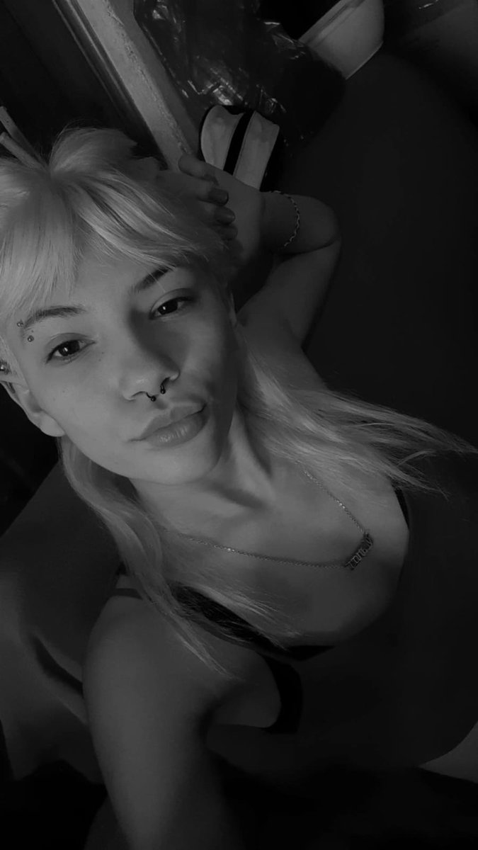 Dudo q puedan tener una linda como yo en sus vidas