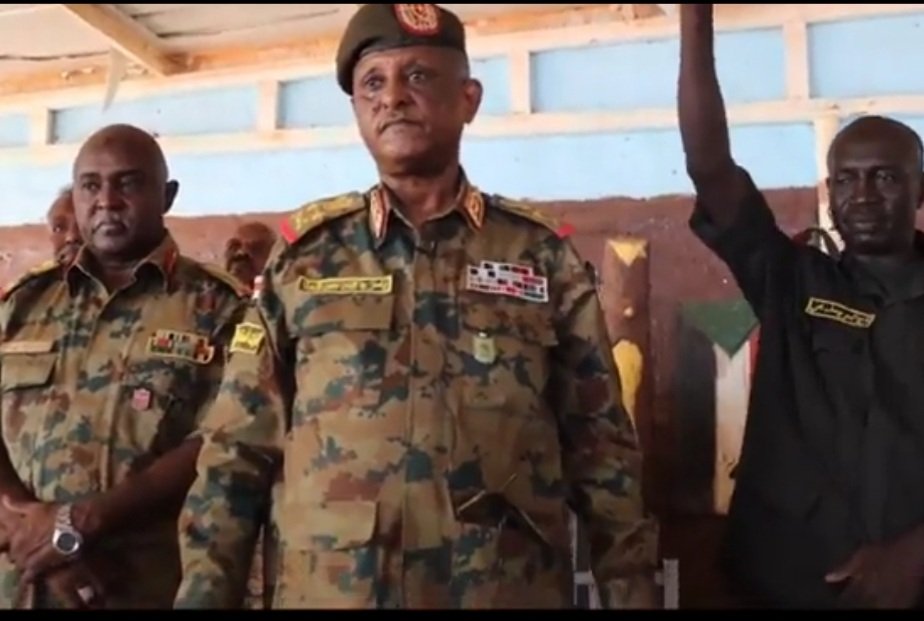 CTNSIS's tweet photo. Lt Gen Yasser Al-Atta Deputy CDF of Sudans Military has dared Kenyan Government to deploy its Military in Sudan to face them. This signals a critical deterioration of diplomatic &amp; bilateral relations.

Kenya Admin seks an E.A Region JTF to help quel the escalating armed crisis. https://t.co/KNQMizkTvf